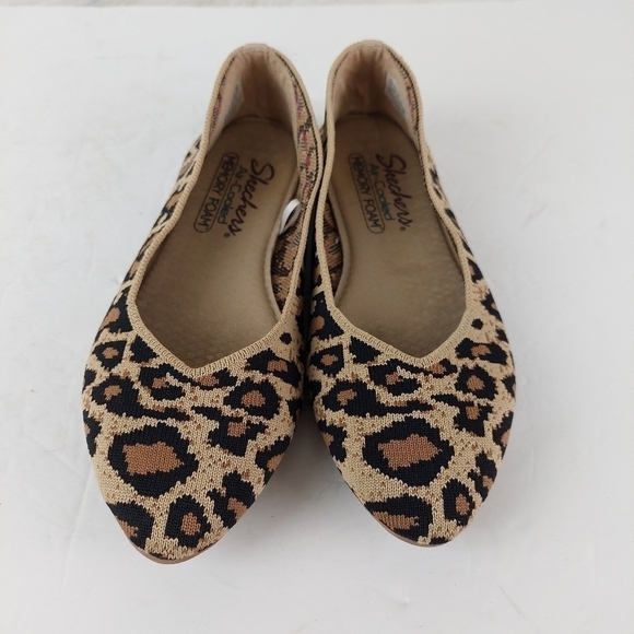 SKECHERS Women's Cleo Claw-Some Natural Leopard Print Slip-on Ballet Flats 6.5. - Picture 1 of 11